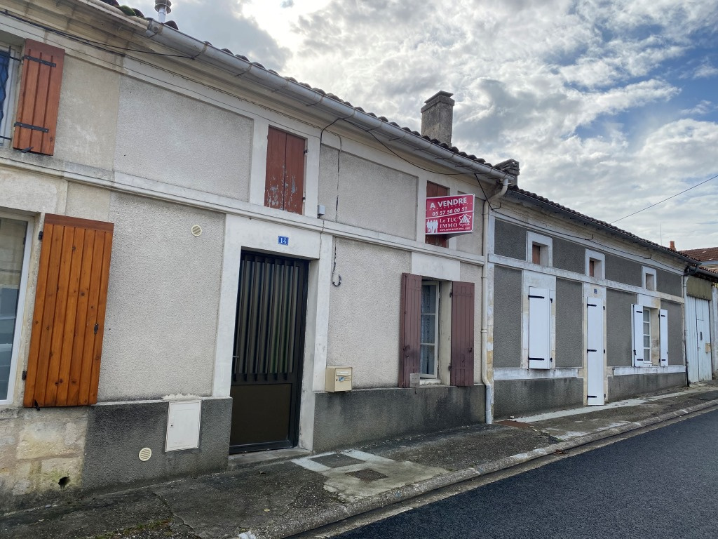 Vente Maison 99m² 2 Pièces à Saint-Savin (33920) - Le Tuc Immo