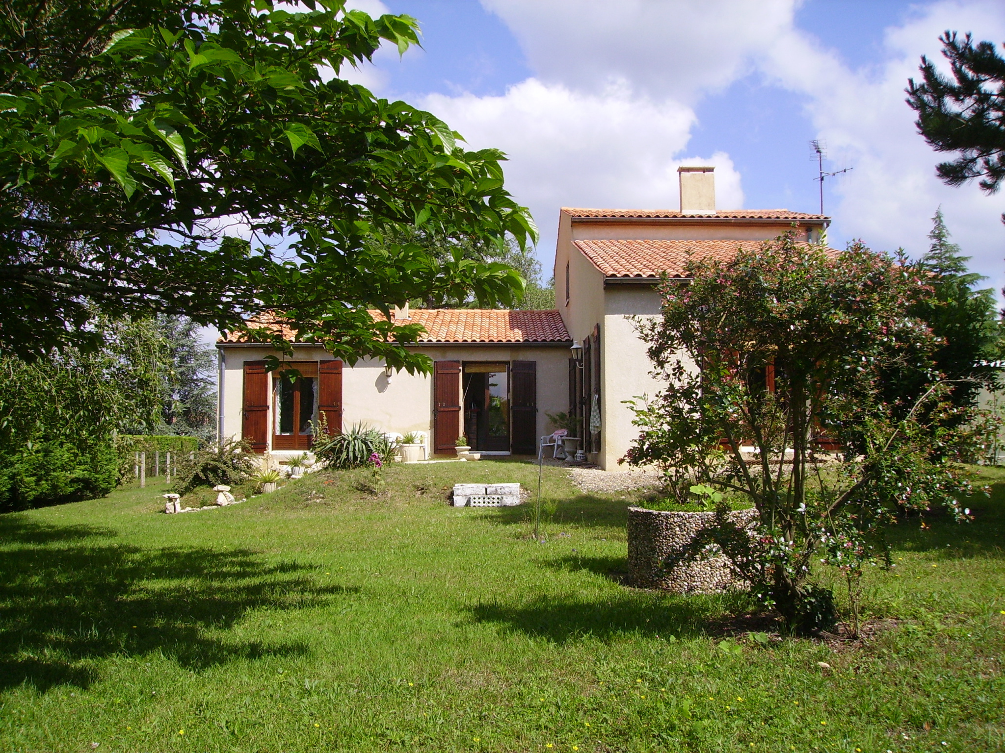 Vente Maison 152m² 5 Pièces à Bussac-sur-Charente (17100) - Le Tuc Immo